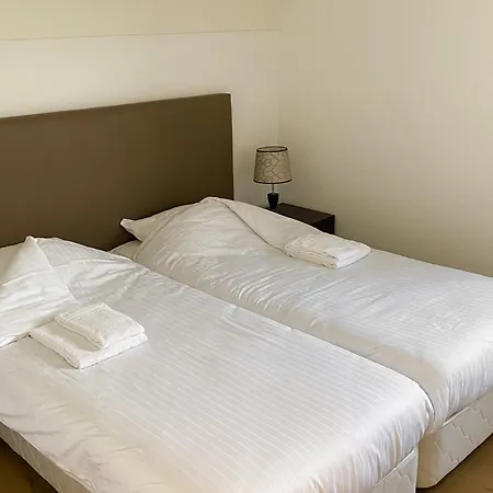 Summio Villaparc Schoonhovenseland Hollandscheveld Room photo